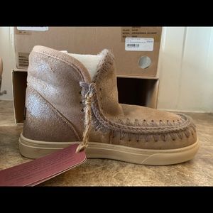 Mou Eskimo Sneakers - NWT